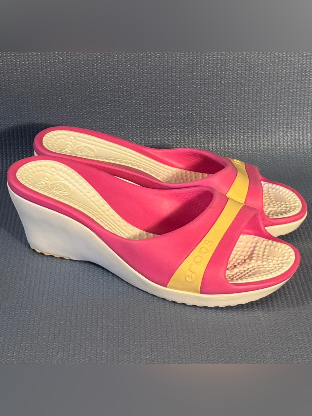 Crocs Sassari Open Toe Slide Pink White Yellow Wedge Sandals Women’s Size 9